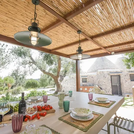 Td Trulli Amabilia Design Luxury Trulli With Pool Βίλα